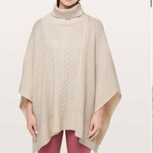 Lululemon Rolling in the Warmth Poncho